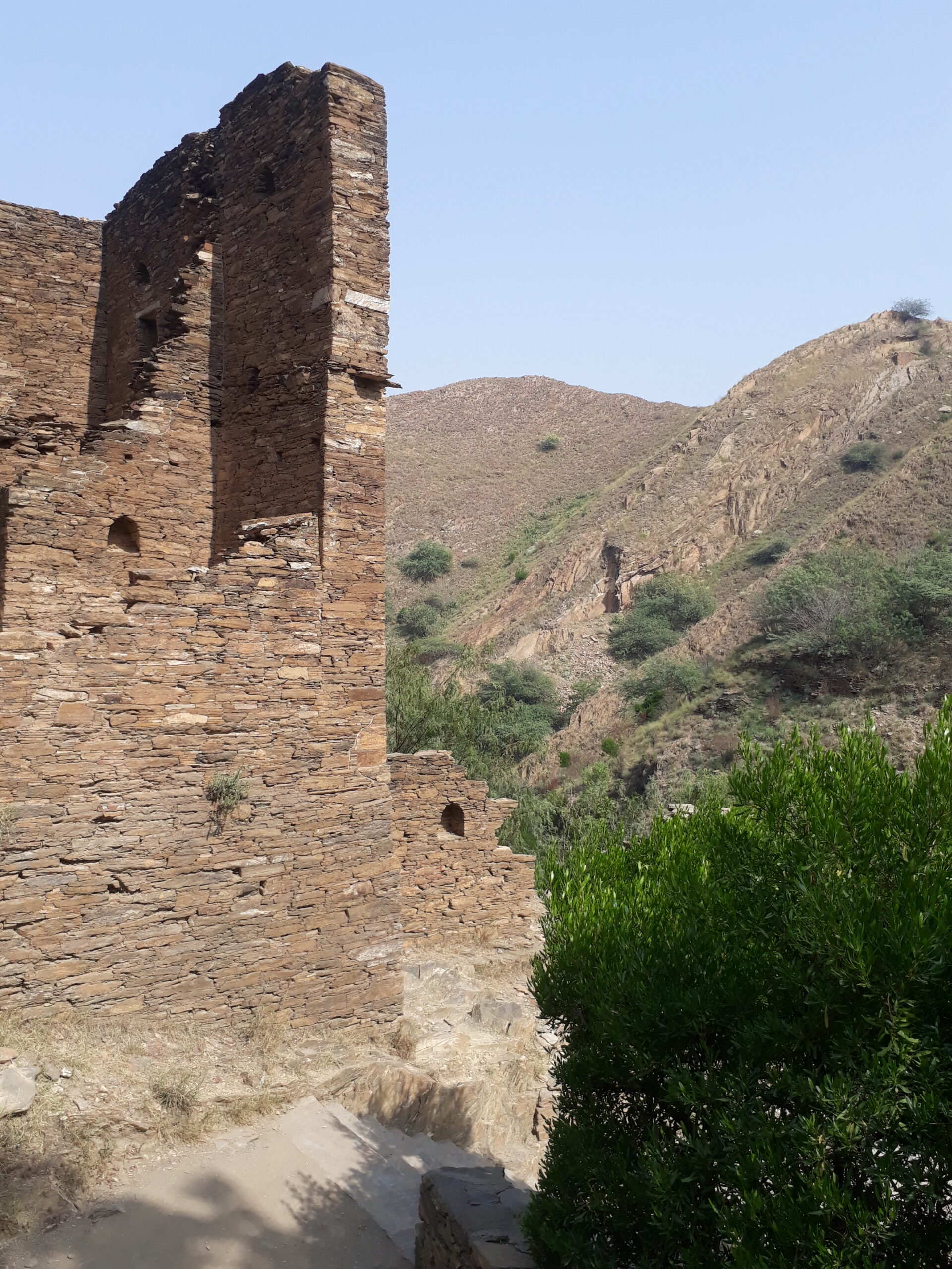 Takhtbhai Bhudist Ruins