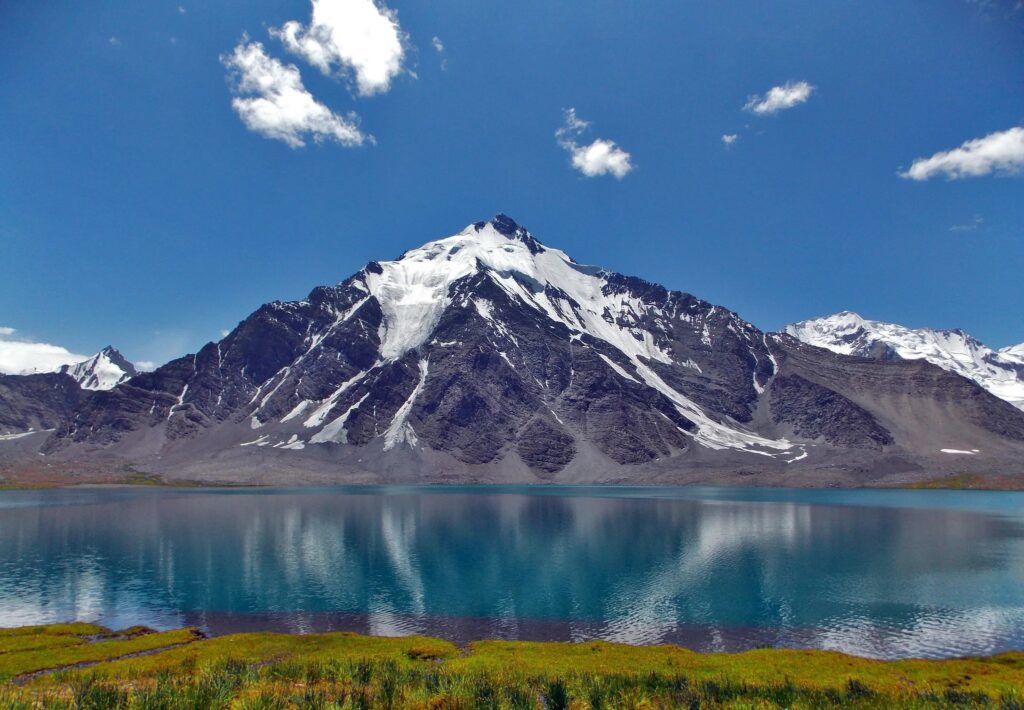 Karambar lake 1